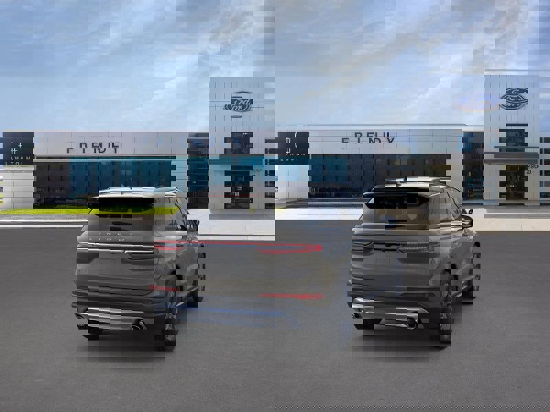 New 2026 Lincoln Corsair Premiere image 8