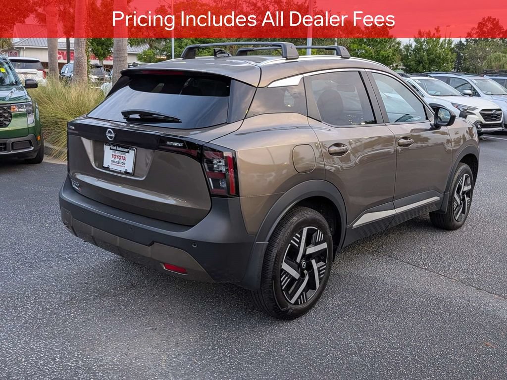 Used 2026 Nissan Kicks SV w/ SV Premium Package FWD image 4
