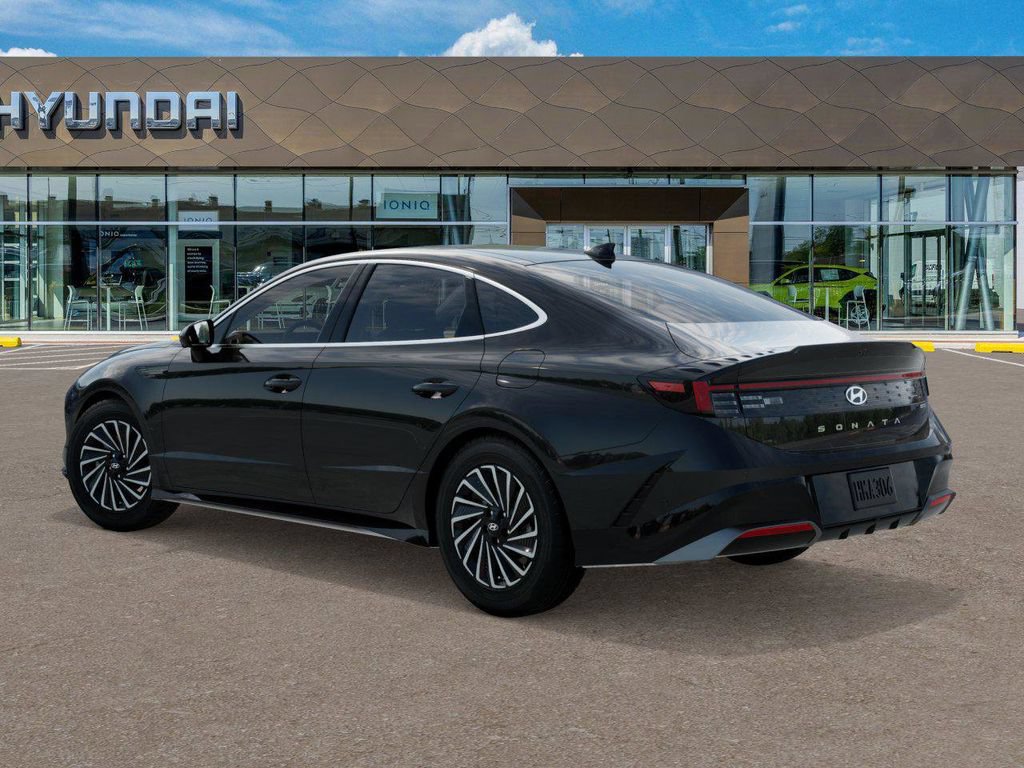 New 2025 Hyundai Sonata Limited FWD image 5