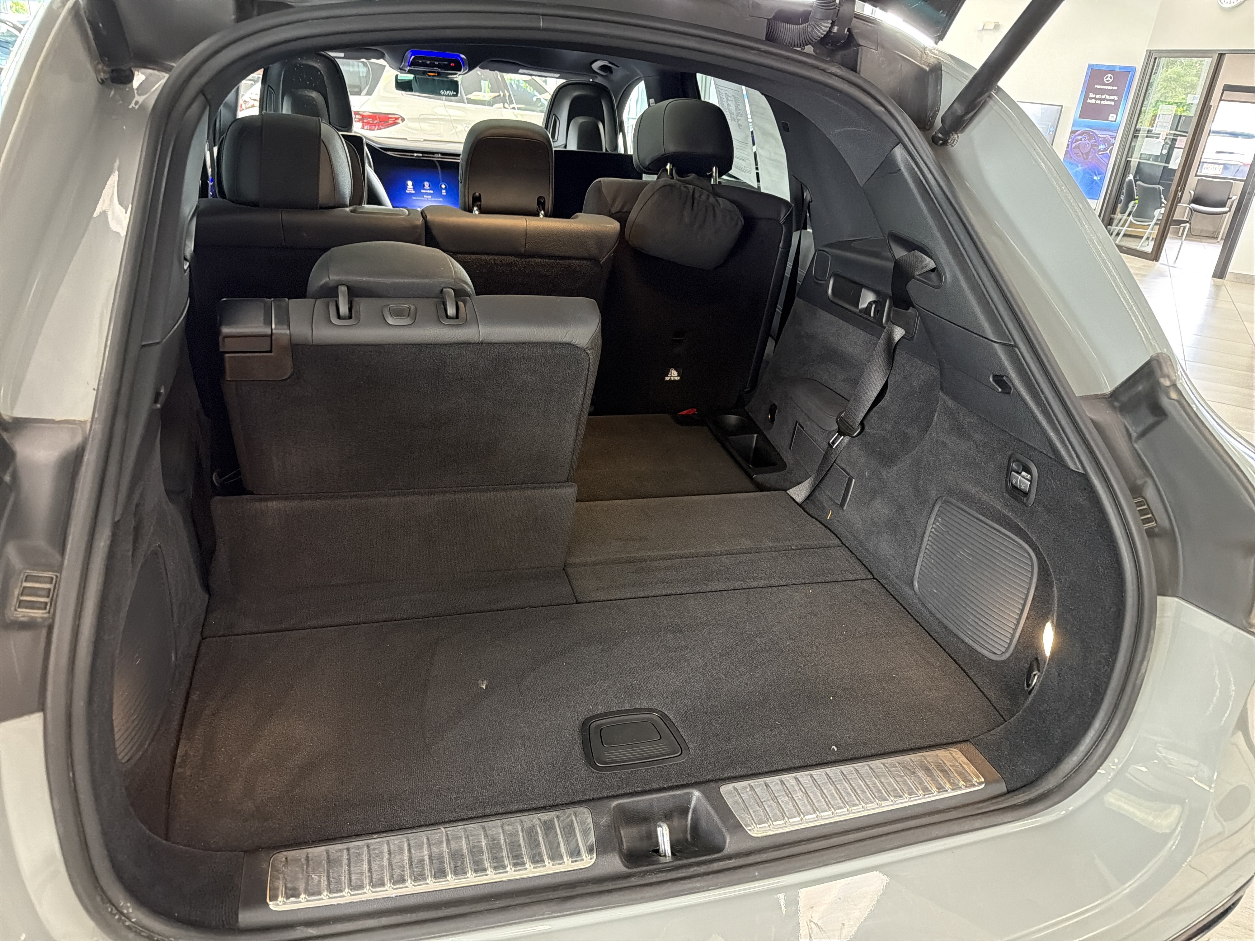 Certified 2023 Mercedes-Benz EQS 580 4MATIC SUV image 29