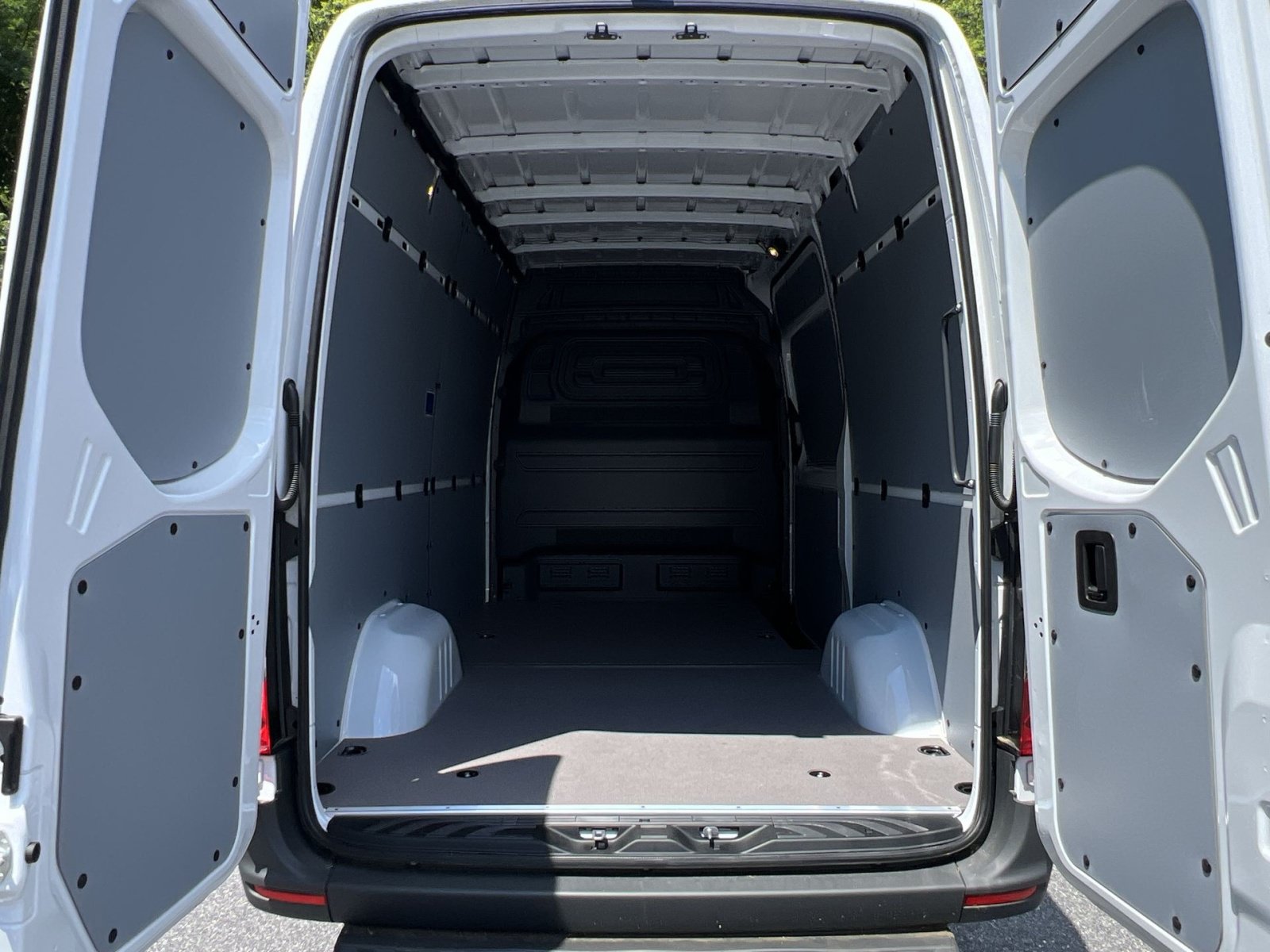 New 2026 Mercedes-Benz Sprinter 2500 image 33