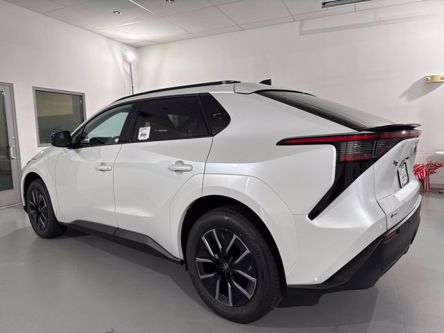 New 2026 Toyota bZ FWD image 5