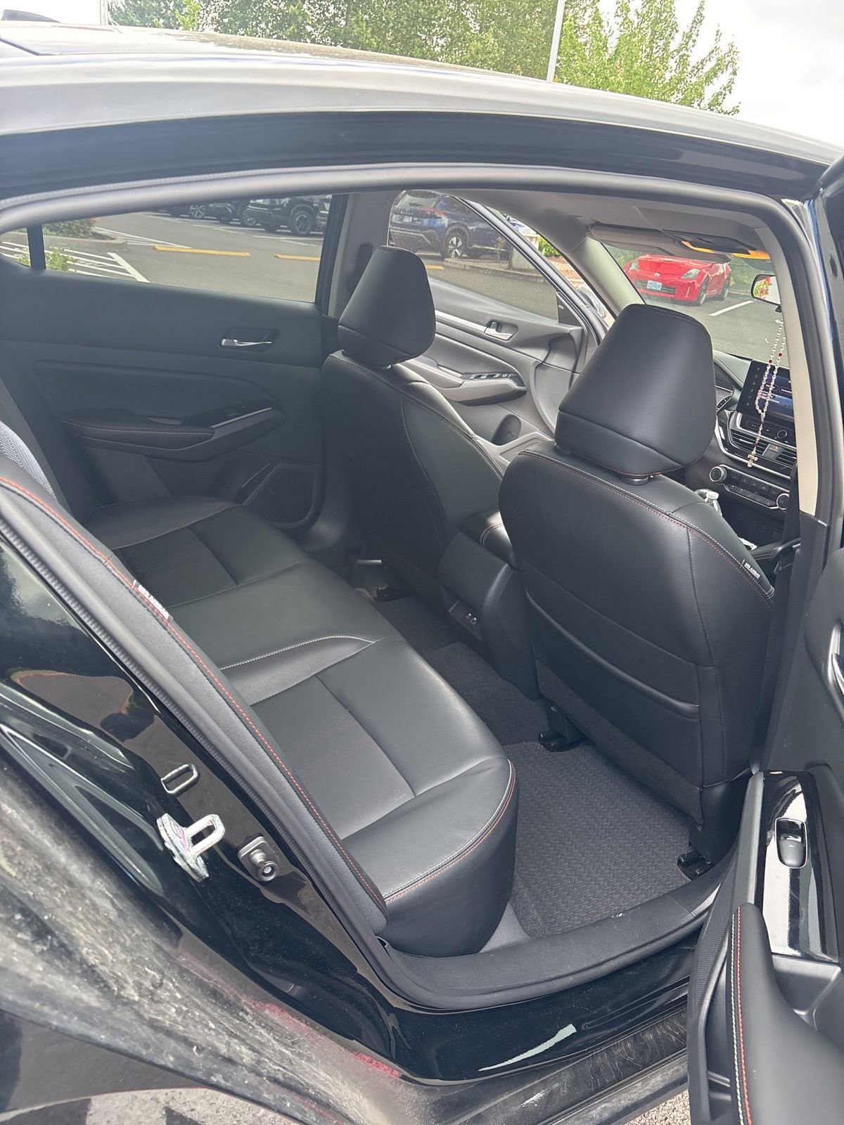 Used 2024 Nissan Altima 2.5 SR w/ SR Premium Package AWD/4WD image 12