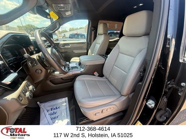 Used 2023 Chevrolet Silverado 1500 LTZ AWD/4WD image 11