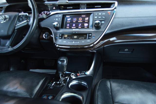 Used 2014 Toyota Avalon Limited FWD image 20