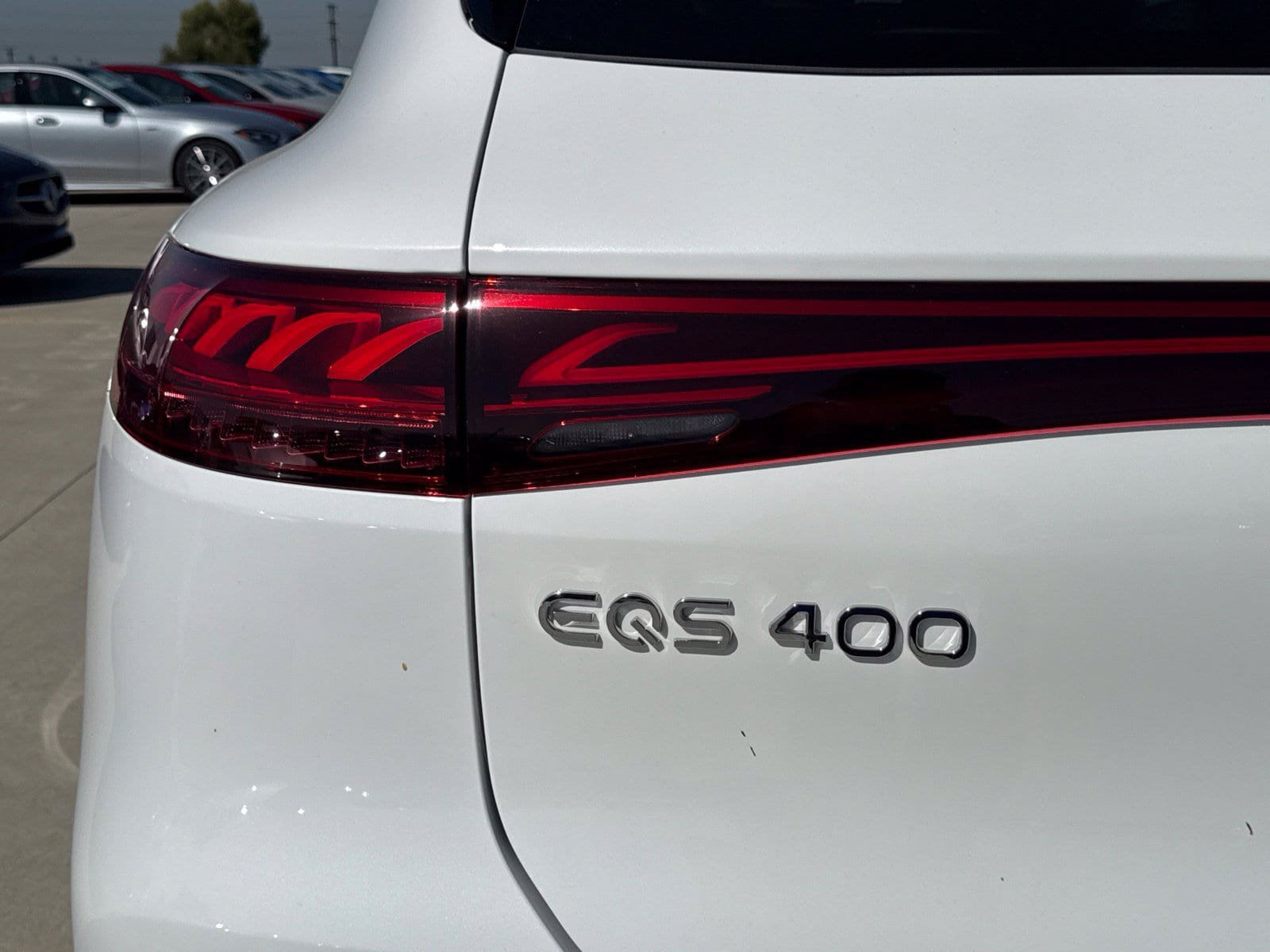 New 2027 Mercedes-Benz EQS 400 4MATIC SUV image 11