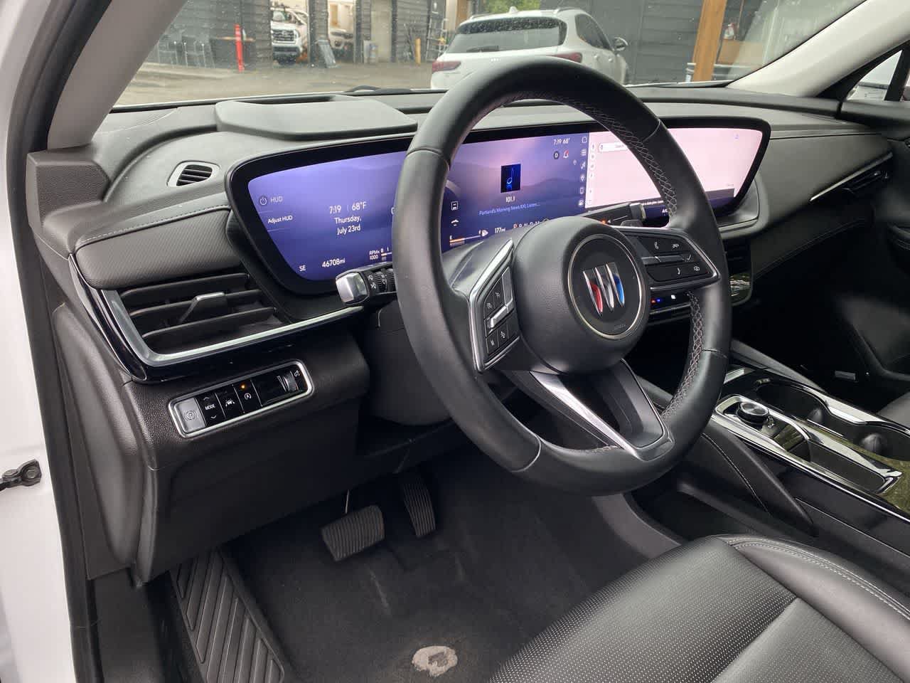 Used 2024 Buick Envision Preferred AWD/4WD image 2