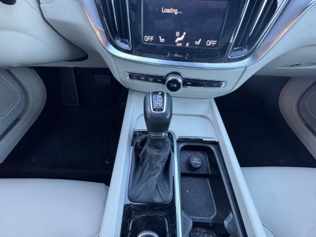 Used 2019 Volvo S60 T6 Momentum w/ Premium Package AWD/4WD image 11