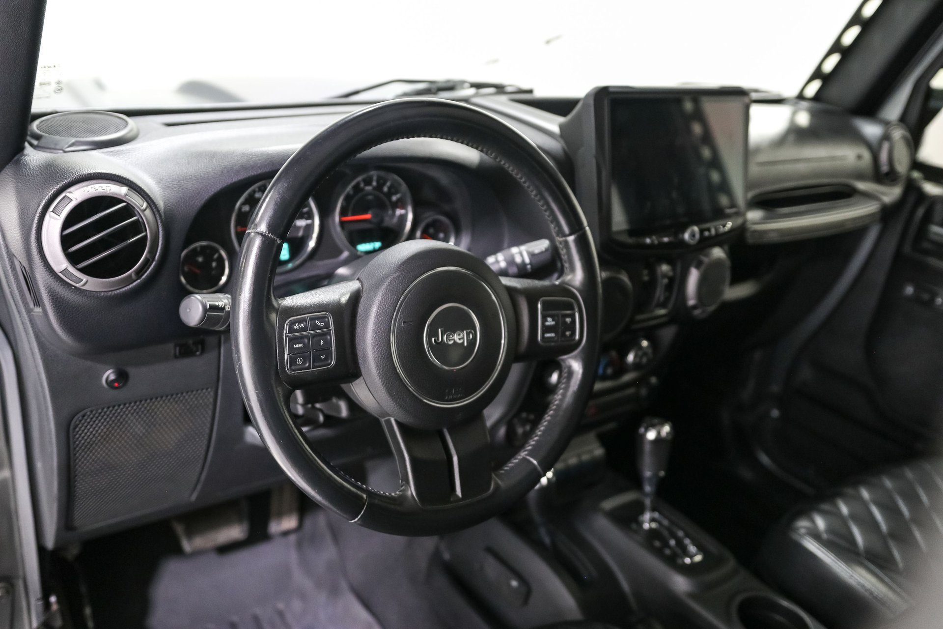 Used 2015 Jeep Wrangler Unlimited Sport w/ Quick Order Package 24S AWD/4WD image 9