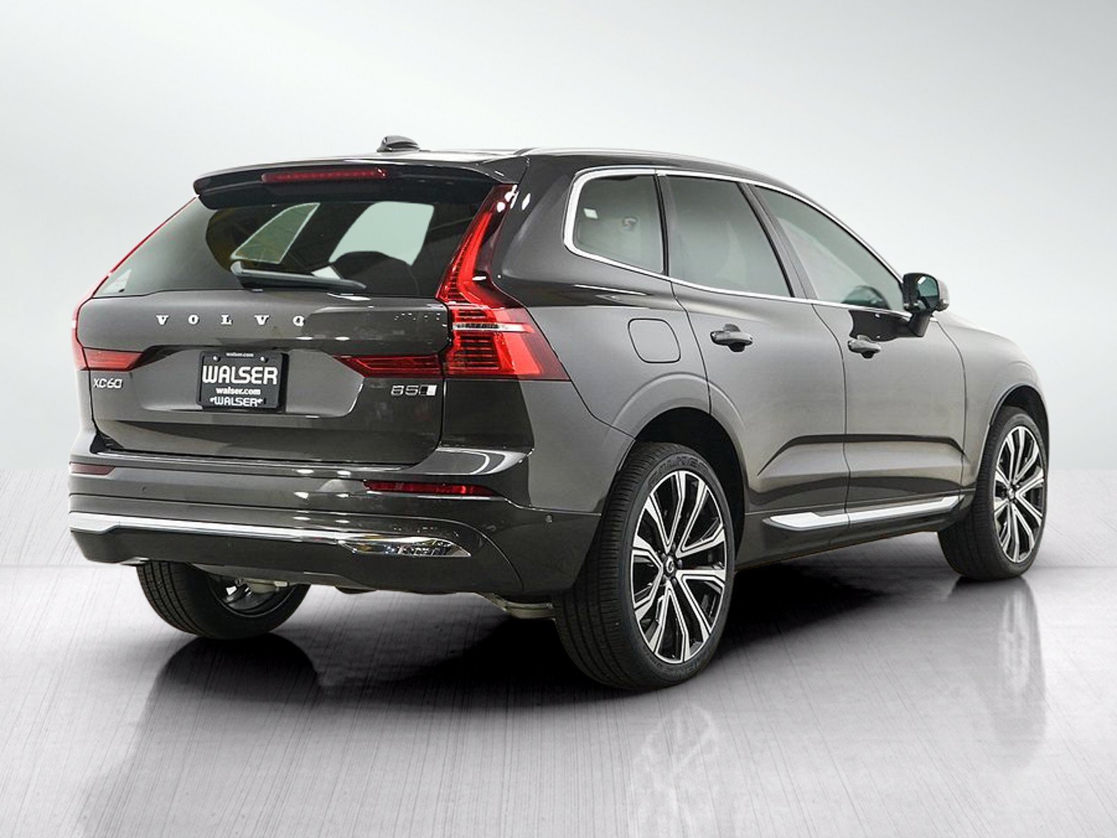 Used 2023 Volvo XC60 B5 Ultimate w/ Climate Package AWD/4WD image 5