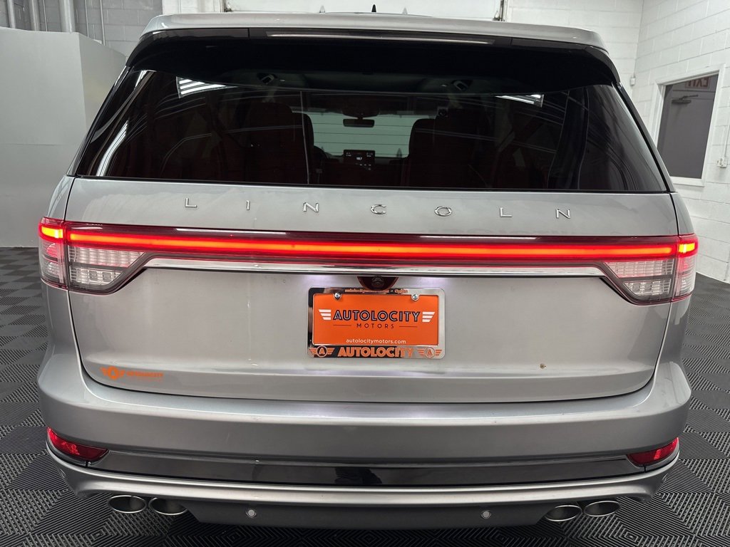 Used 2023 Lincoln Aviator Reserve w/ Equipment Group 201A image 8