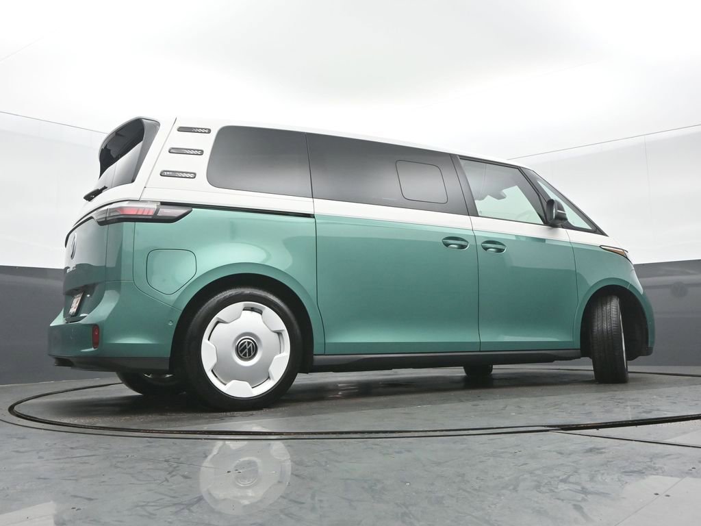 Used 2025 Volkswagen ID. Buzz 1st Edition image 28