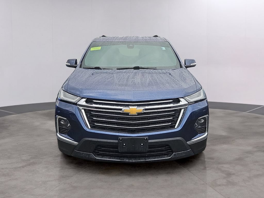 Used 2023 Chevrolet Traverse LT AWD/4WD image 2