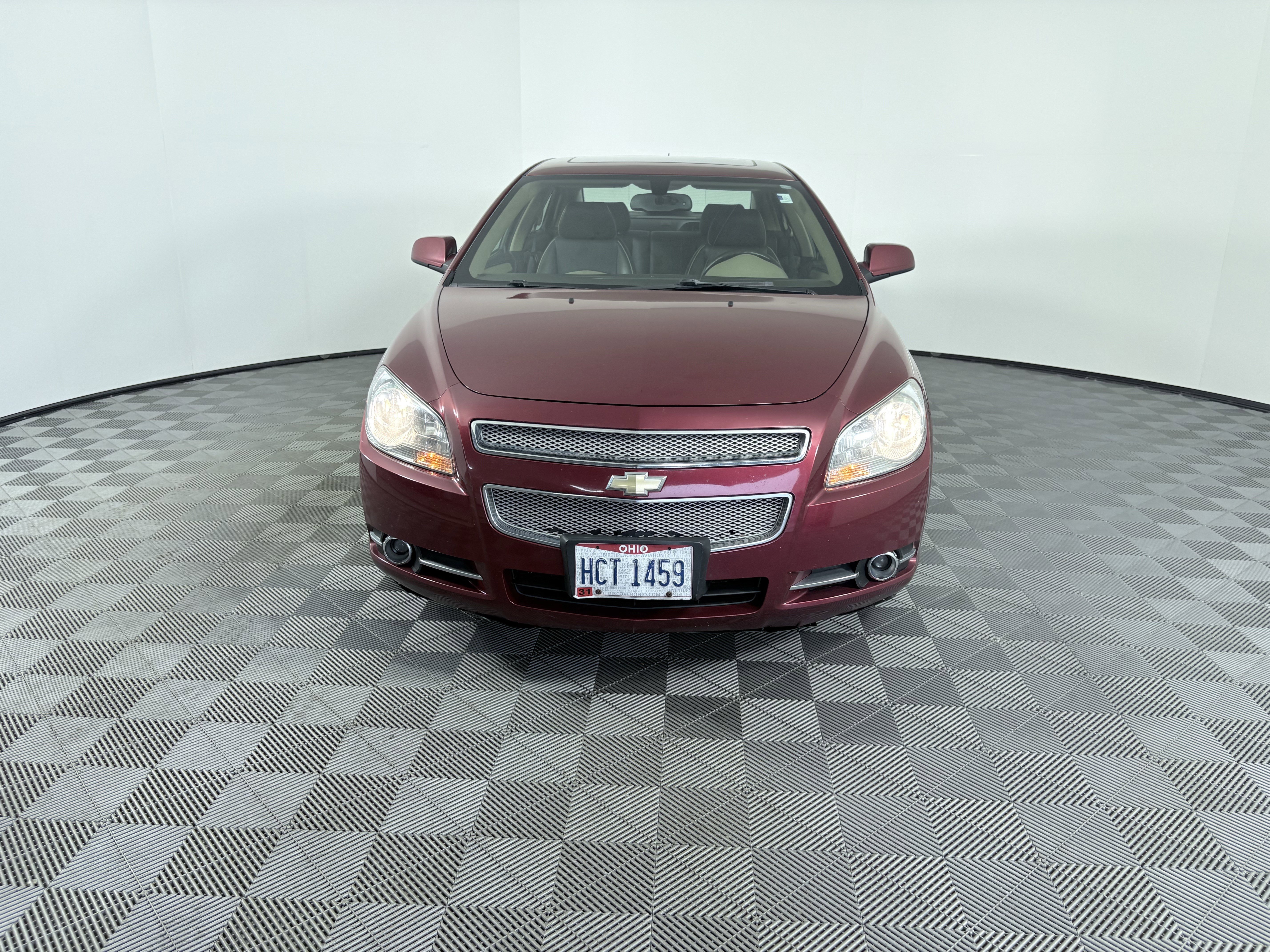 Used 2009 Chevrolet Malibu LTZ w/ Rear Power Package image 7