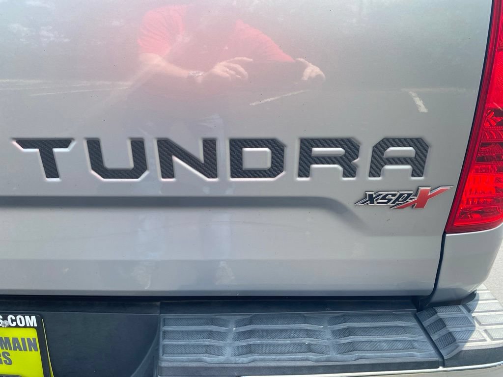Used 2015 Toyota Tundra SR5 w/ SR5 Upgrade Package AWD/4WD image 9