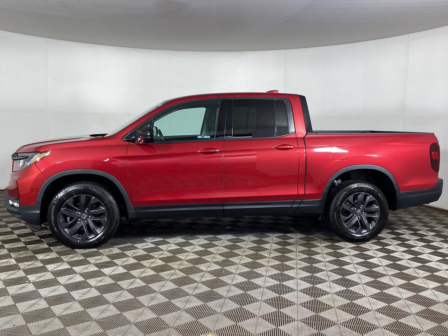 Used 2023 Honda Ridgeline Sport image 8