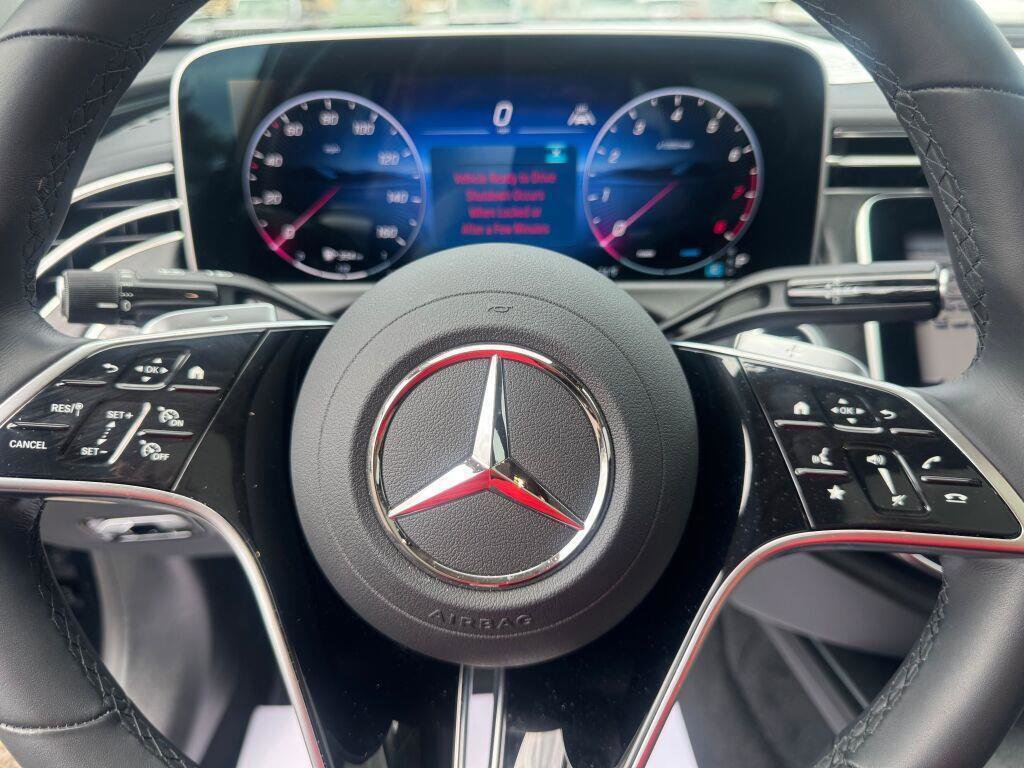 Used 2024 Mercedes-Benz E 350 4MATIC Sedan image 13