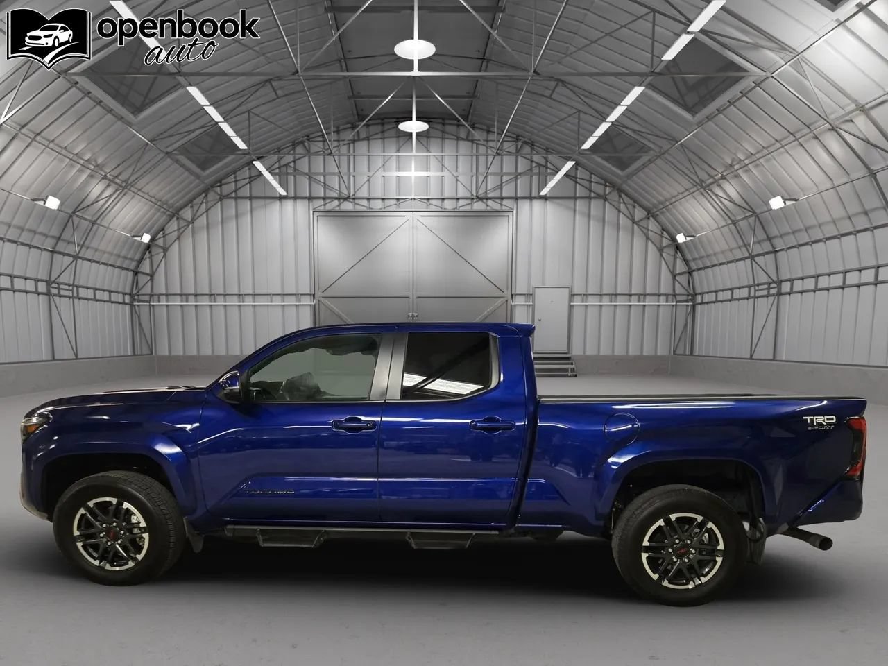 Used 2024 Toyota Tacoma TRD Sport w/ TRD Sport Premium Package AWD/4WD image 8