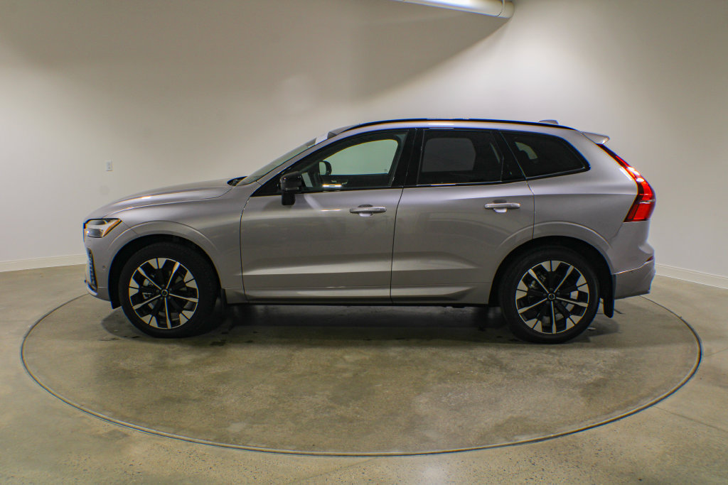 New 2026 Volvo EX90 Ultra AWD/4WD image 2