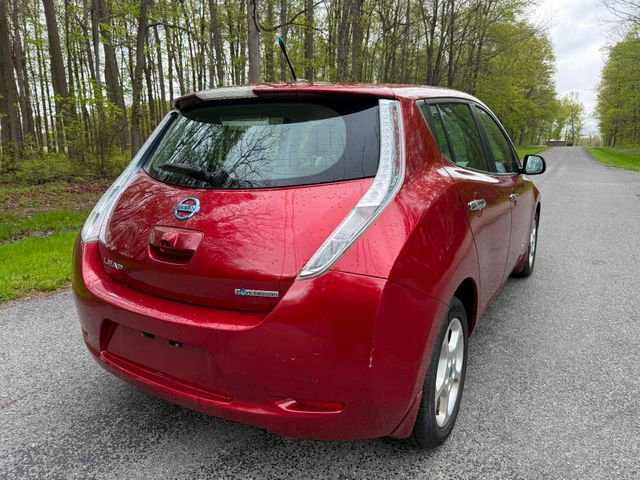 Used 2014 Nissan Leaf SV FWD image 4