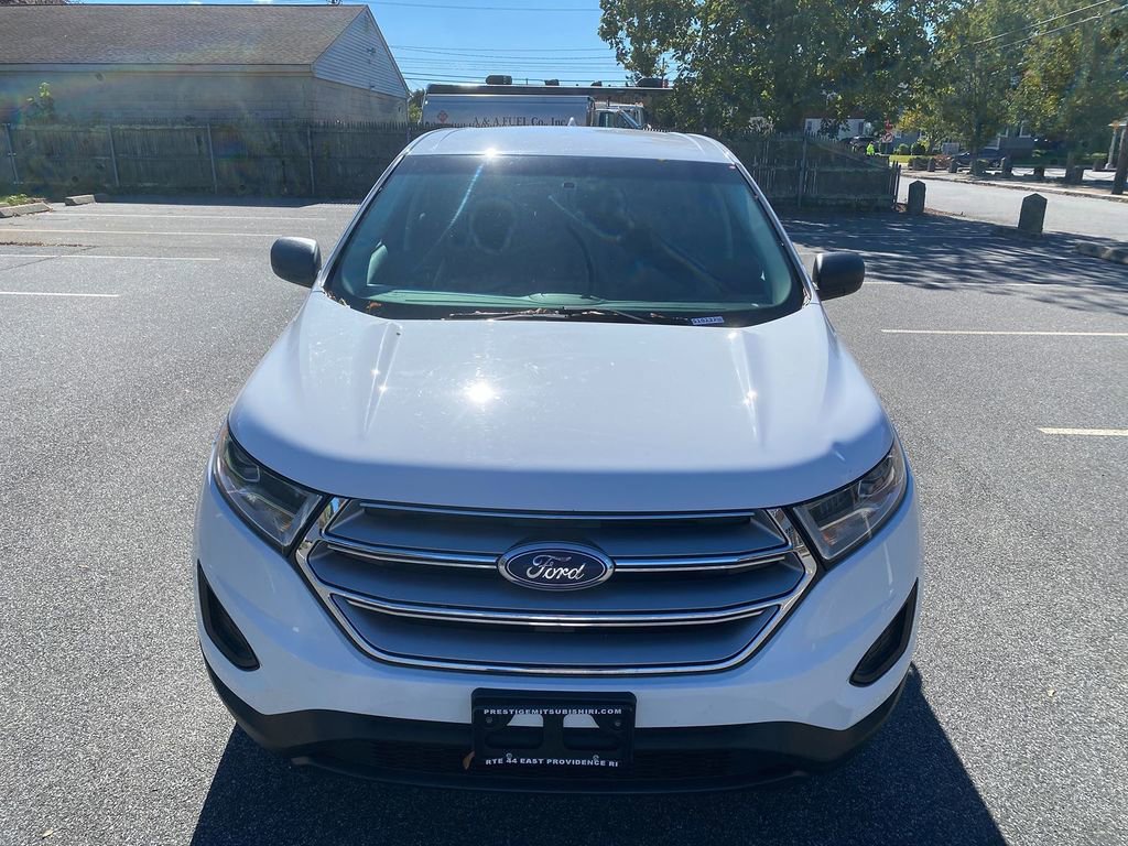 Used 2018 Ford Edge SE image 3