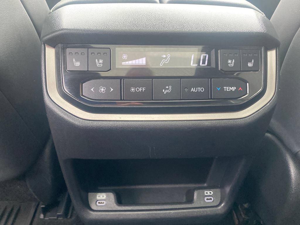 Used 2024 Lexus TX 500h AWD w/ Technology Package image 36