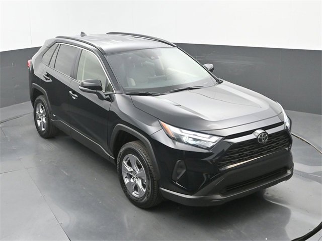 Used 2025 Toyota RAV4 XLE image 27