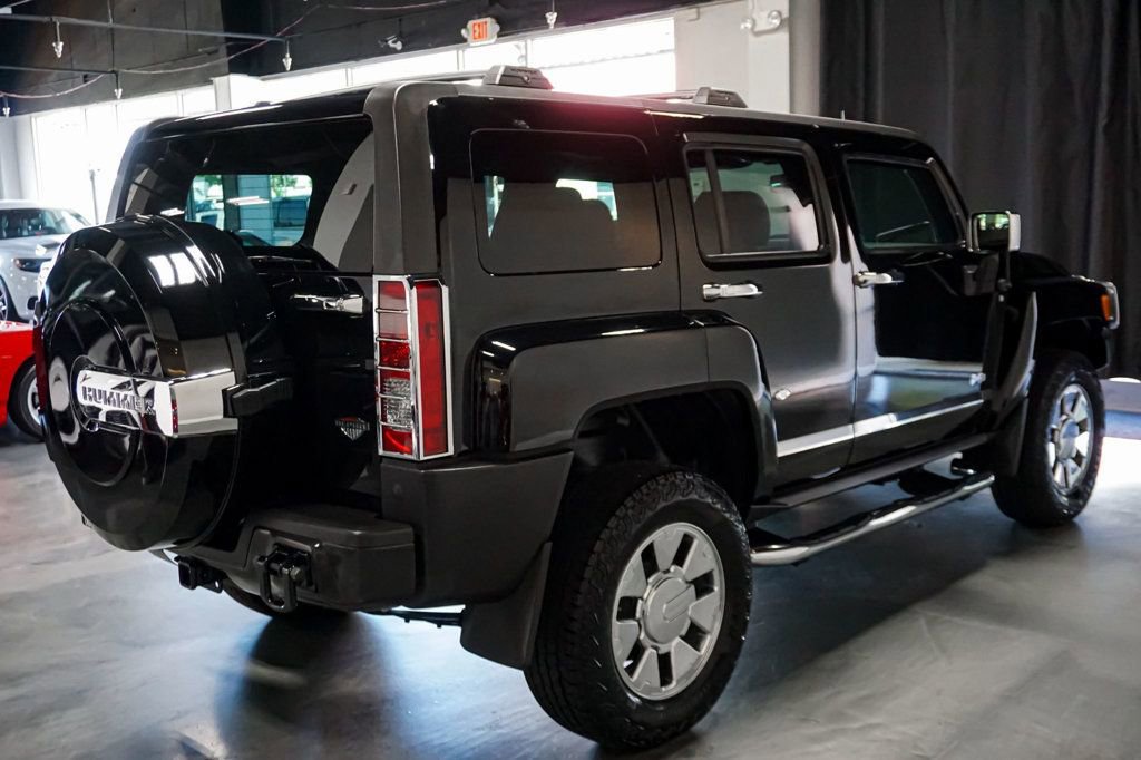 Used 2009 HUMMER H3 Alpha image 7