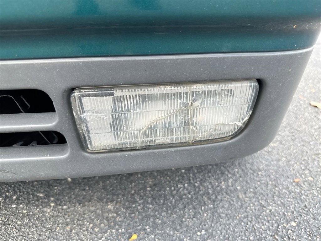 Used 1993 BMW 325i Sedan image 28