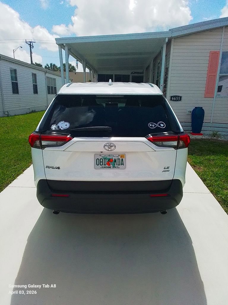 Certified 2023 Toyota RAV4 LE AWD/4WD image 4