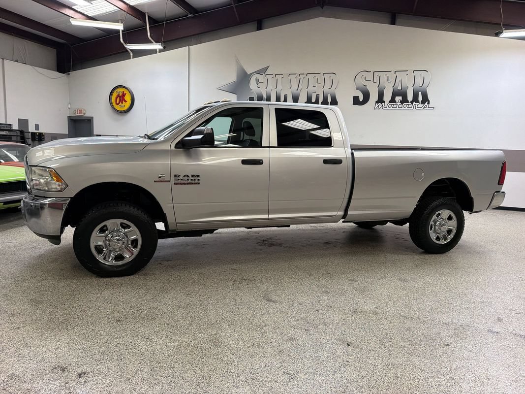 Used 2018 RAM 2500 Tradesman w/ Chrome Appearance Group AWD/4WD image 2