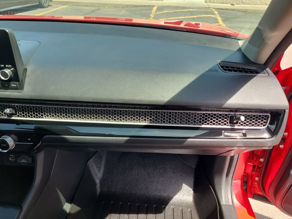 Used 2022 Honda Civic EX image 16