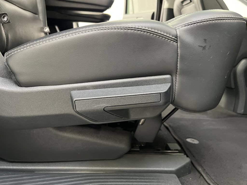 Used 2025 Ford Expedition Max Platinum AWD/4WD image 25