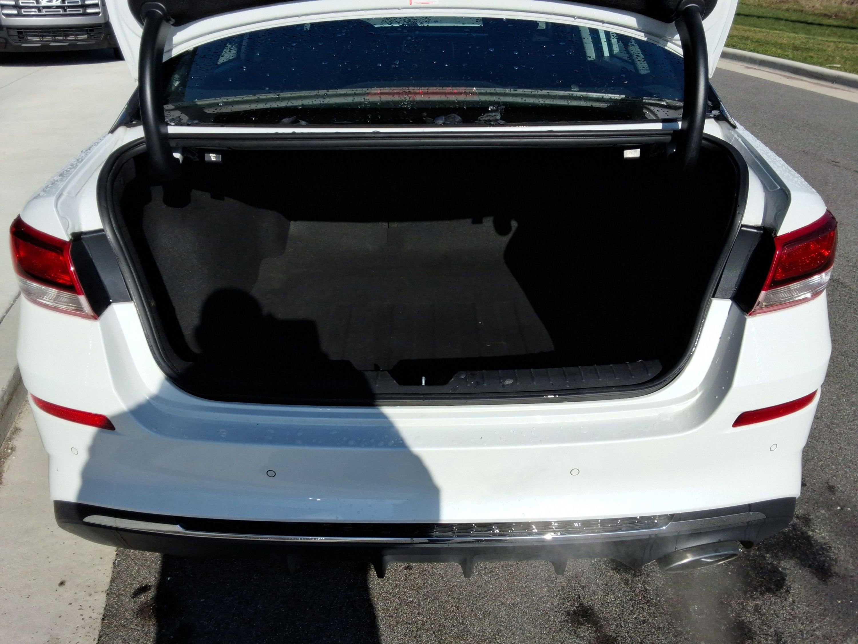 Used 2020 Kia Optima LX image 29