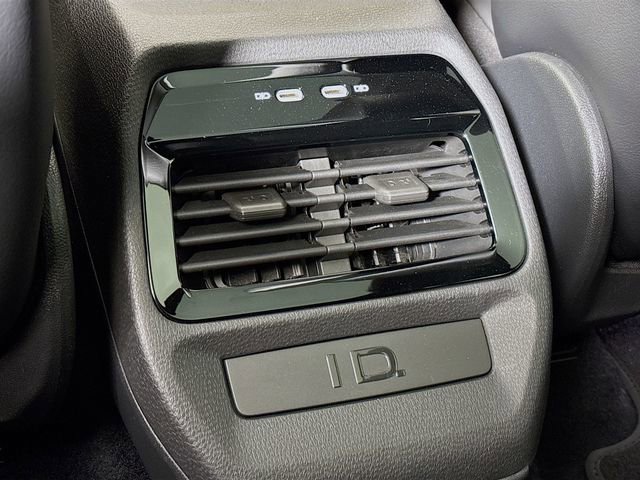 Used 2021 Volkswagen ID.4 Pro S w/ Gradient Package image 26