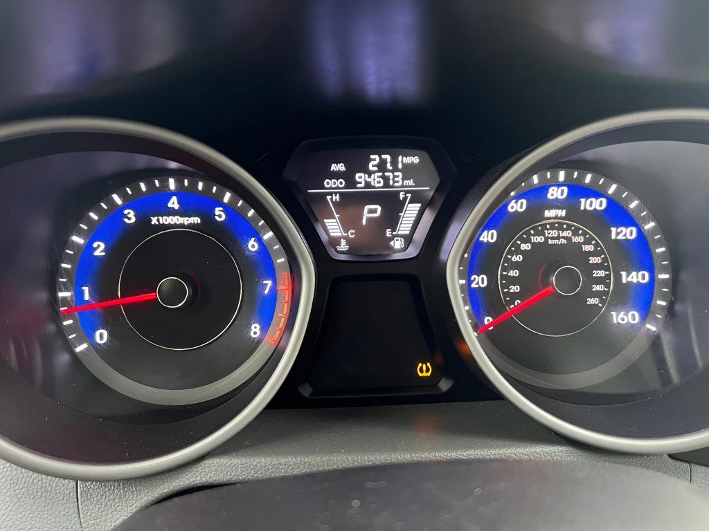 Used 2013 Hyundai Elantra GLS FWD image 22