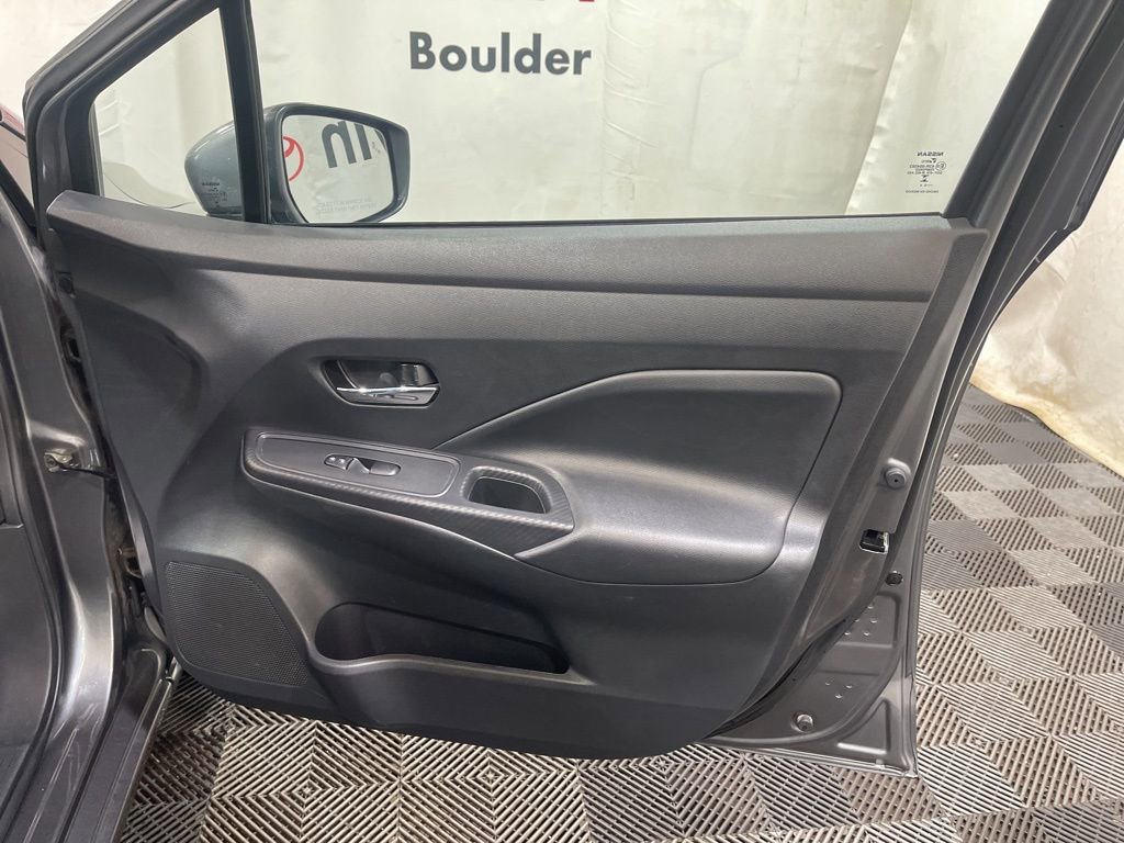 Used 2024 Nissan Versa SV FWD image 10