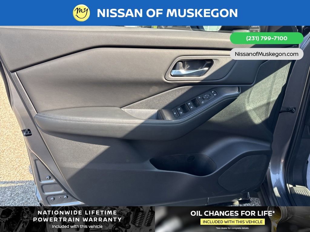 New 2026 Nissan Rogue SV image 9