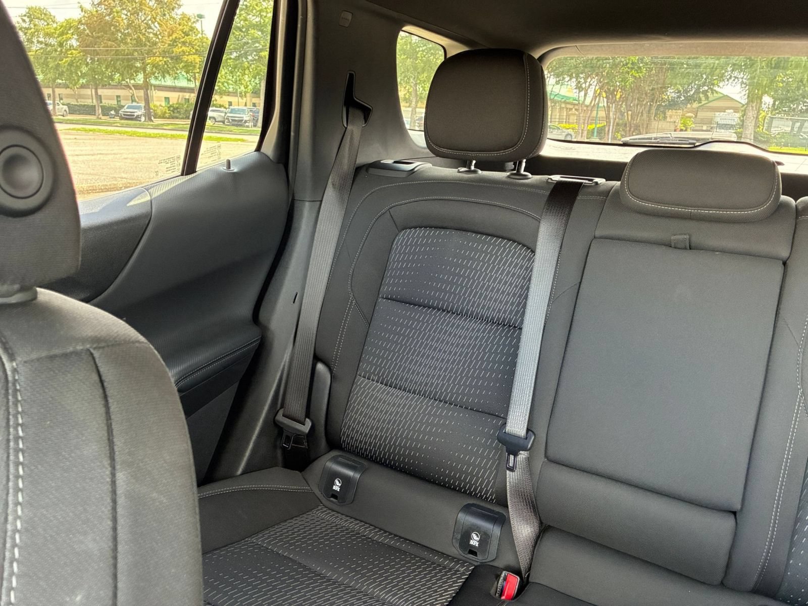 Used 2025 Chevrolet Equinox LT FWD image 34