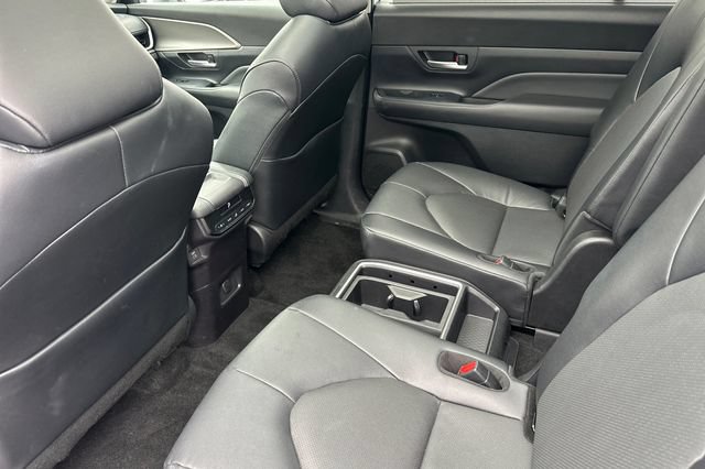 Certified 2025 Toyota Grand Highlander AWD image 16