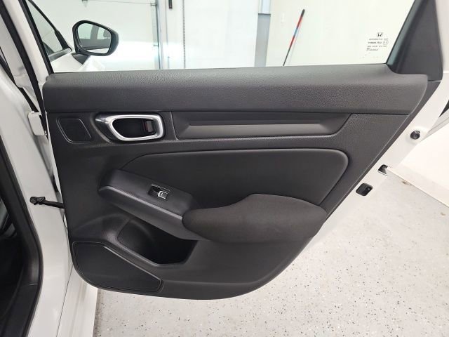 Used 2025 Honda Civic Sport image 31