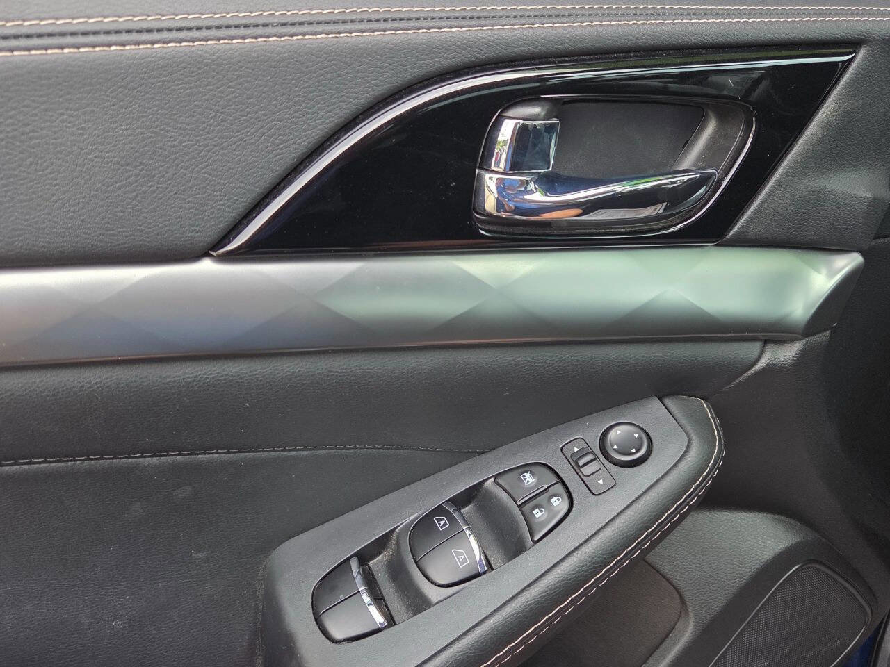 Used 2023 Nissan Maxima SV w/ Floor Mat Group image 42