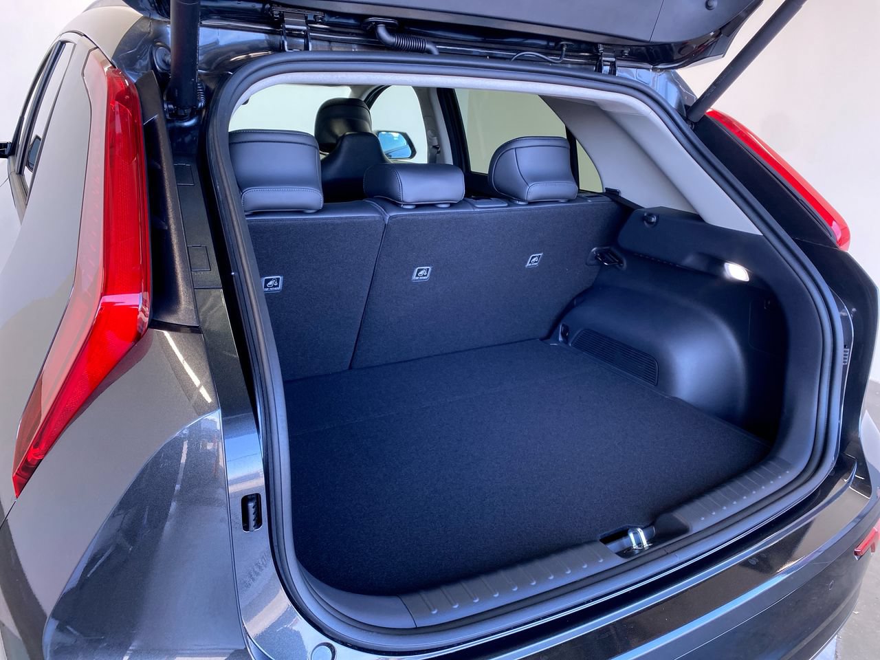 New 2026 Kia Niro Wave FWD image 15