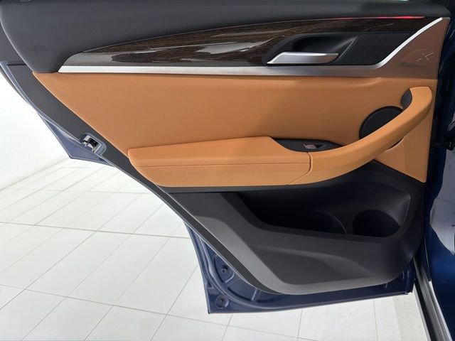 Certified 2023 BMW X4 xDrive30i w/ Convenience Package image 15