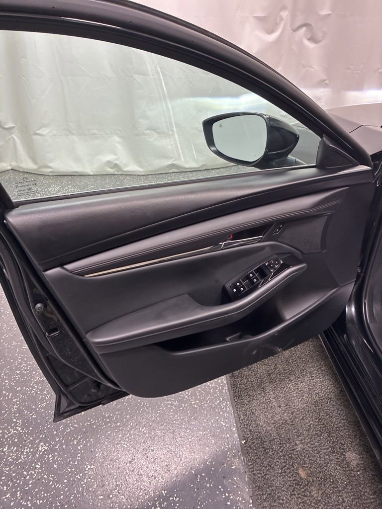 Used 2025 MAZDA MAZDA3 s image 11
