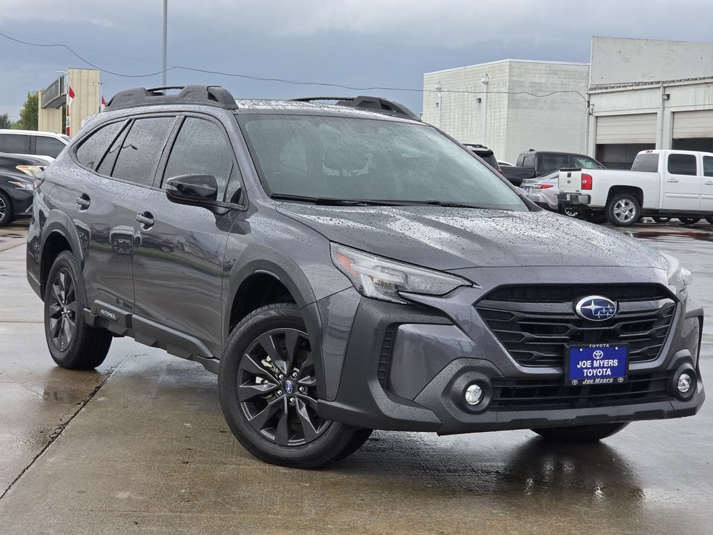 Used 2025 Subaru Outback Onyx Edition AWD/4WD image 2