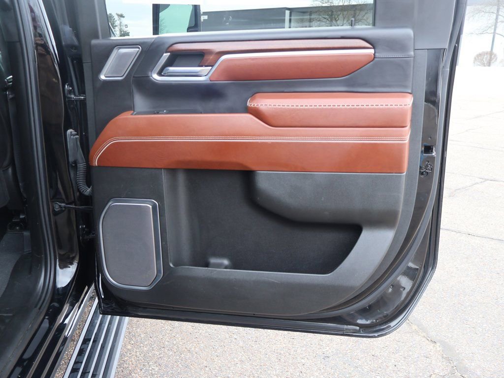 Used 2024 GMC Sierra 2500 Denali Ultimate w/ Max Trailering Package image 29