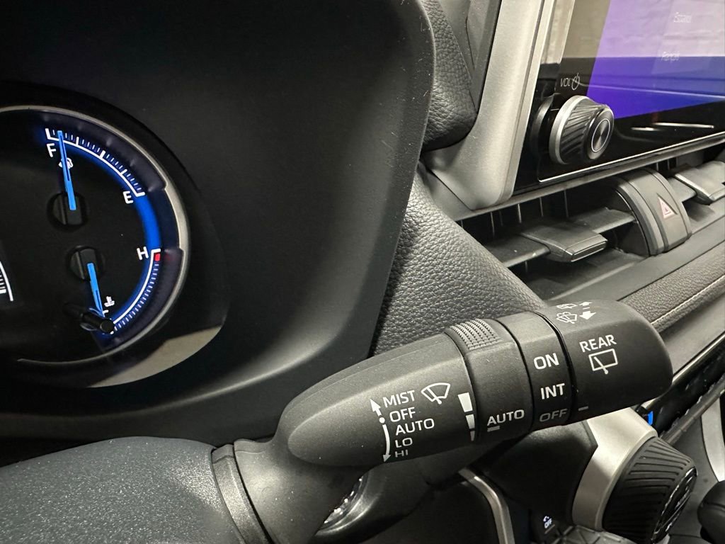 Used 2025 Toyota RAV4 XLE w/ Convenience Package image 22