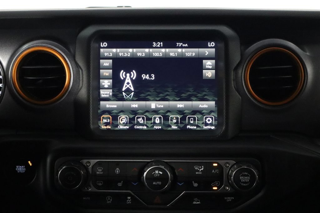 Used 2023 Jeep Gladiator Mojave w/ Cold Weather Group AWD/4WD image 25
