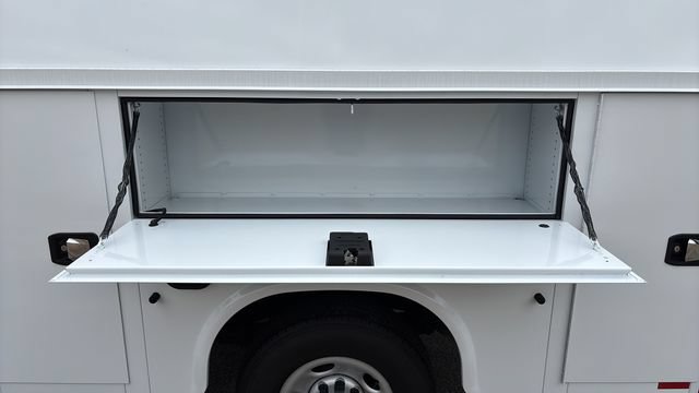 New 2025 Chevrolet Express 3500 w/ Power Convenience Package RWD image 17